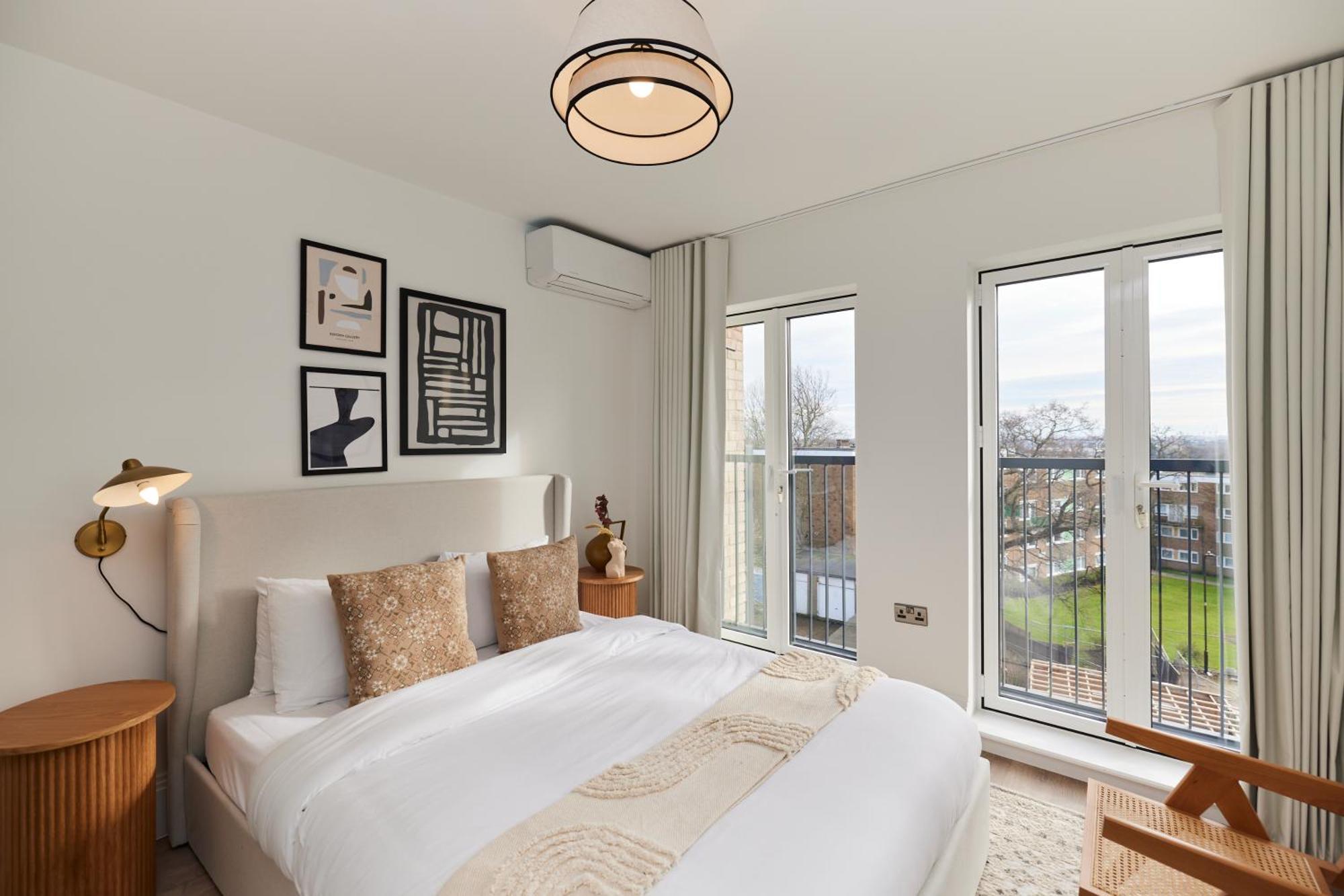 The Wembley Park Corner - Classy 2bdr Flat With Balcony London