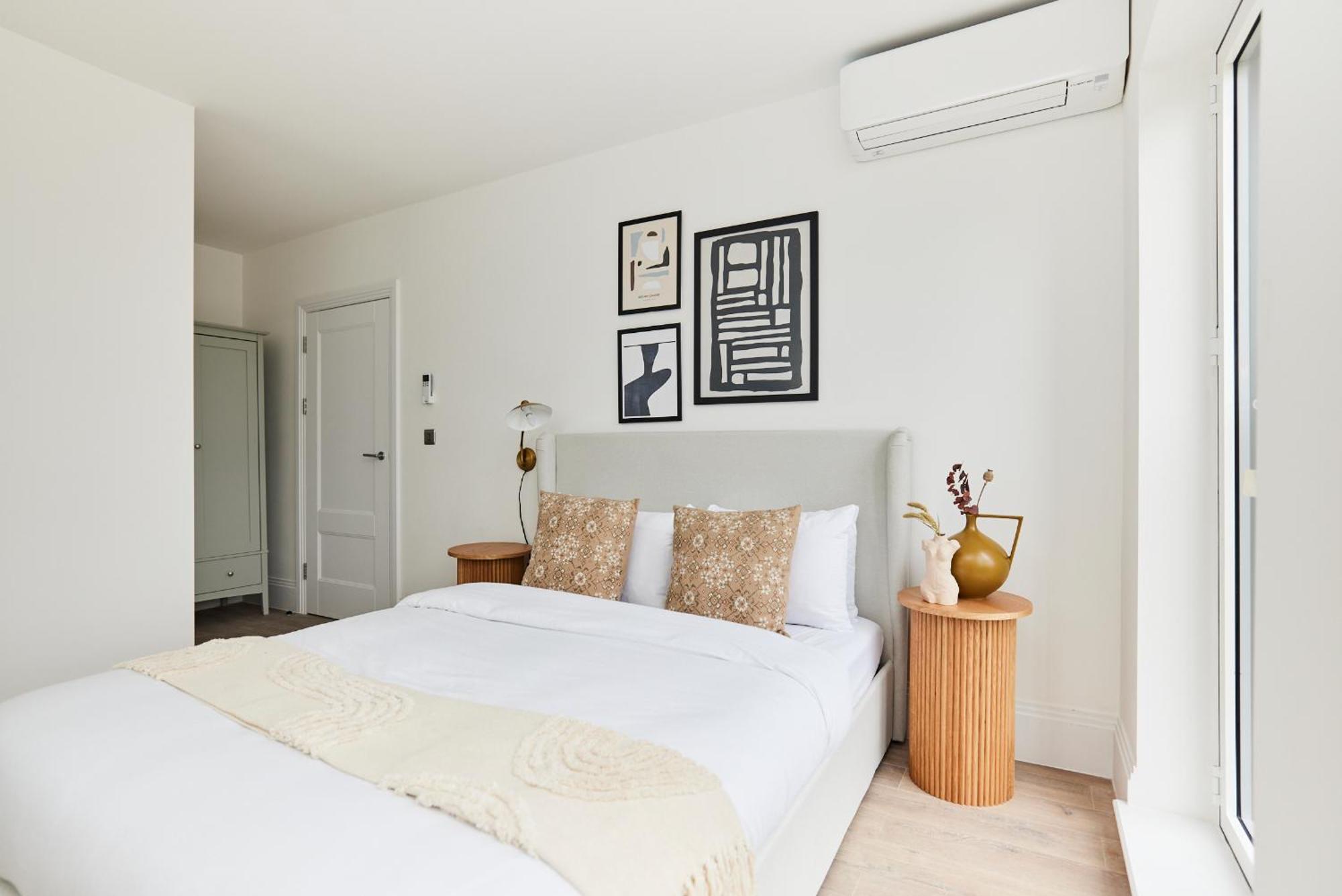 The Wembley Park Corner - Classy 2bdr Flat With Balcony Apartment *